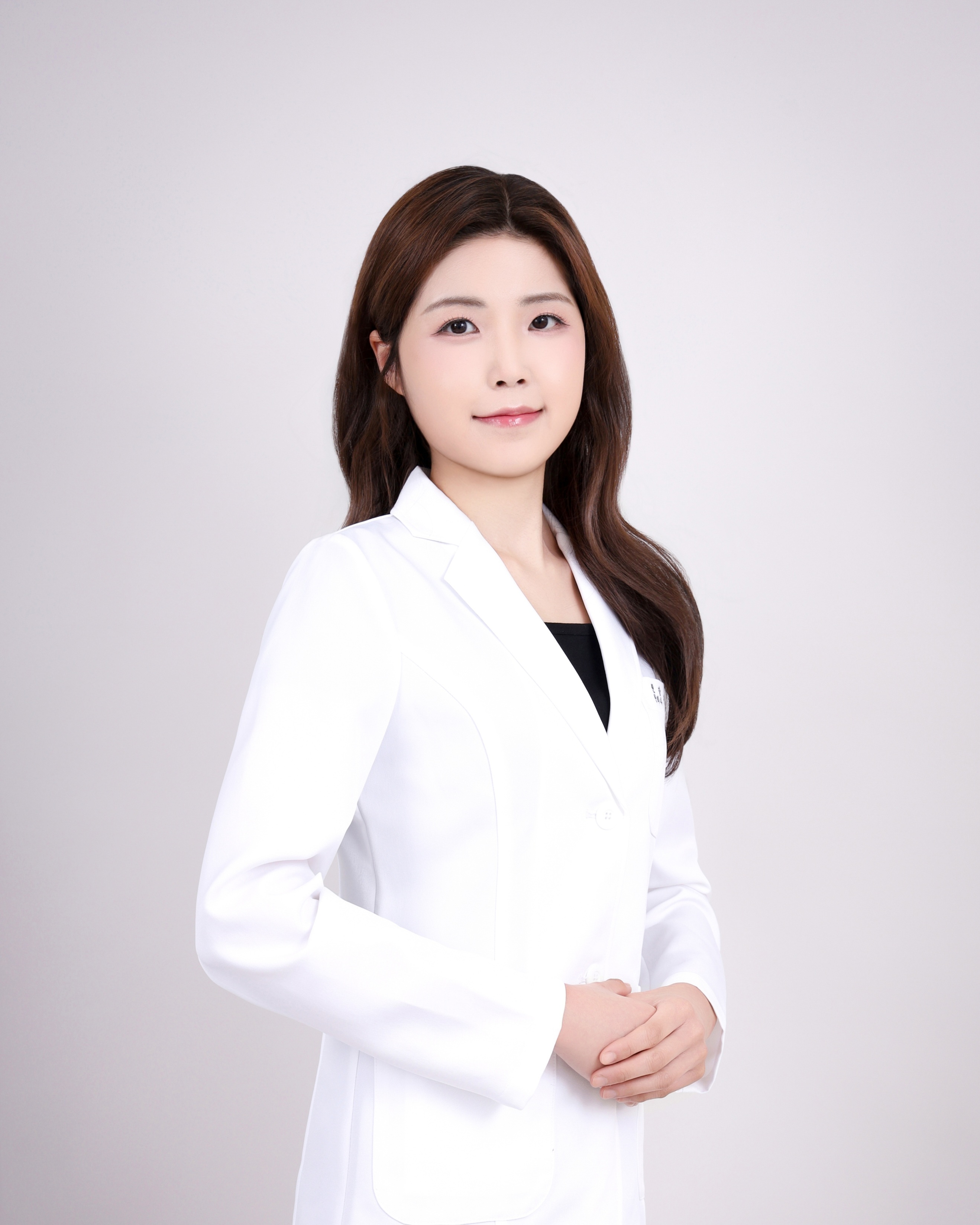 신은지 진료원장 의료진 사진