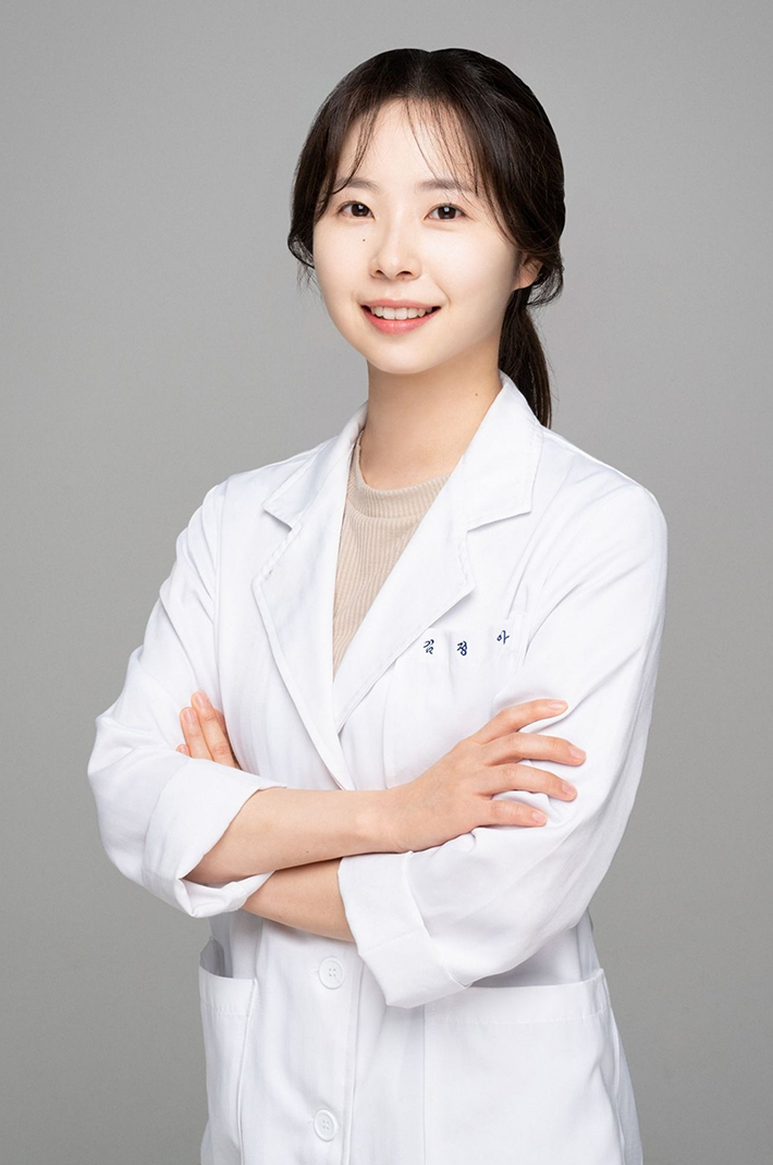 김정아 원장 의료진 사진
